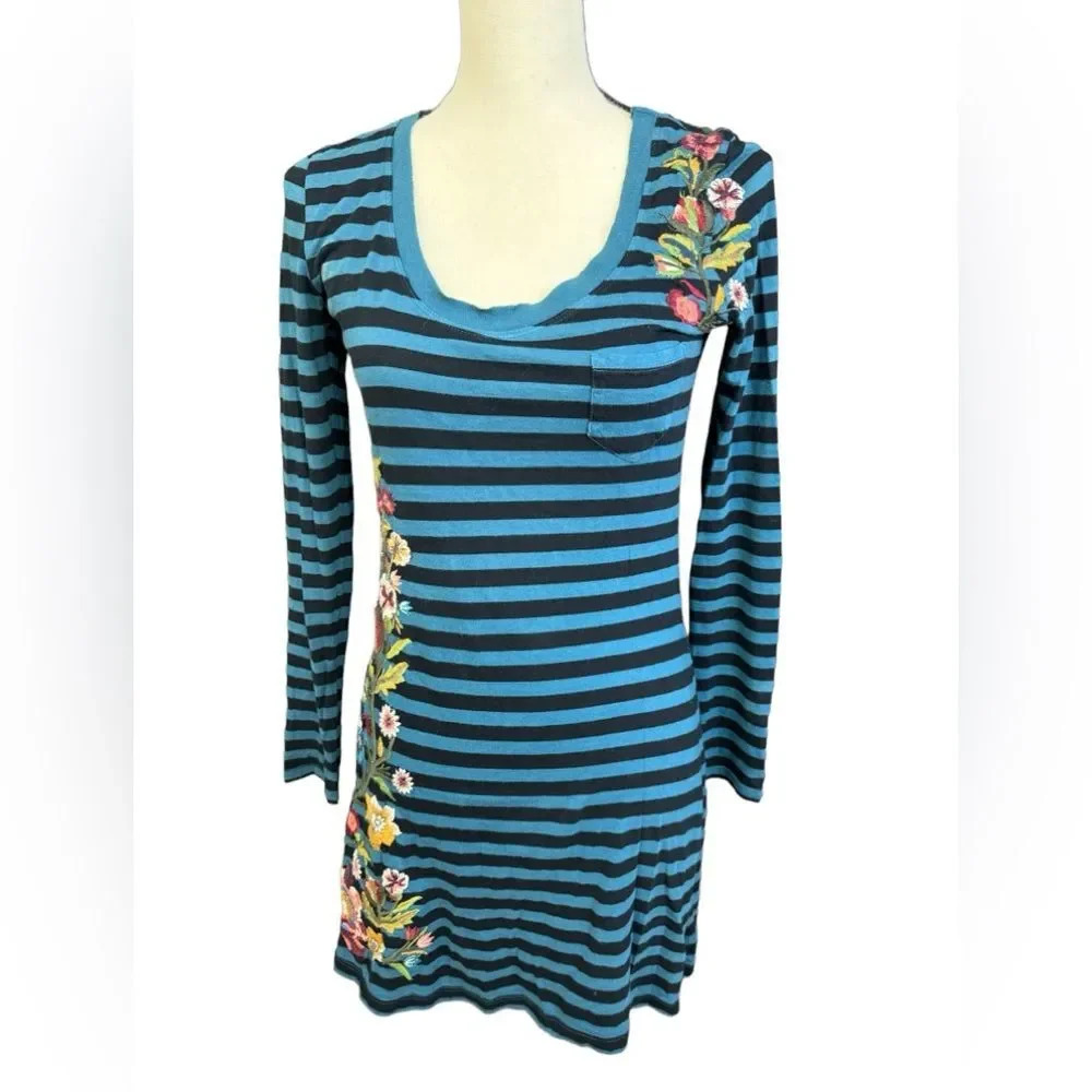 Johnny Was Size Striped Embroidered Scoop Neck Top